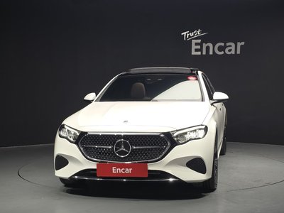MERCEDES-BENZ E-CLASS - 2