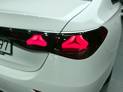 MERCEDES-BENZ E-CLASS - 10