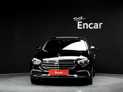 MERCEDES-BENZ E-CLASS - 2