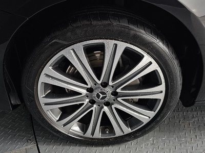 MERCEDES-BENZ E-CLASS - 6