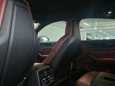 2025 Porsche CAYENNE 照片 8