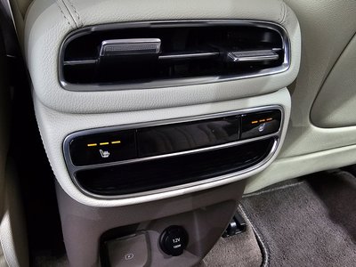 2022 Genesis GV80 — миниатюра 17