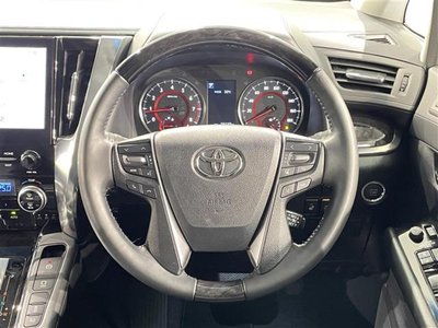 2022 Toyota ALPHARD — миниатюра 18