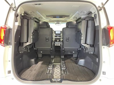 2022 Toyota ALPHARD — миниатюра 15