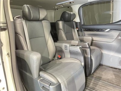 2022 Toyota ALPHARD — миниатюра 13