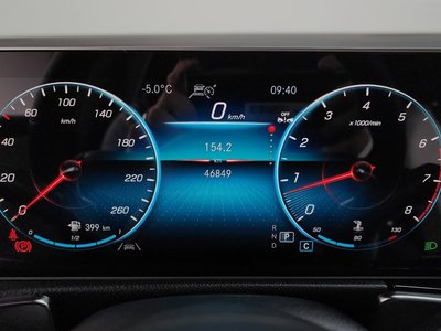 MERCEDES-BENZ GLB - 8