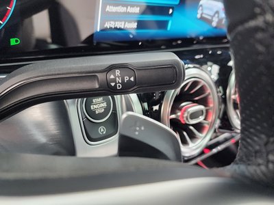 MERCEDES-BENZ GLB - 9