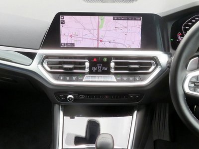 صورة 8 لـ 2021 BMW M4 COUPE