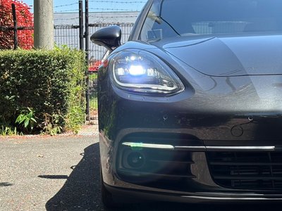 PORSCHE PANAMERA - 10