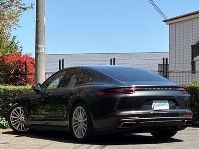 PORSCHE PANAMERA - 5