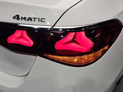 MERCEDES-BENZ E-CLASS - 10