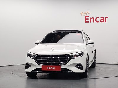 MERCEDES-BENZ E-CLASS - 2