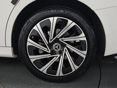 MERCEDES-BENZ E-CLASS - 8