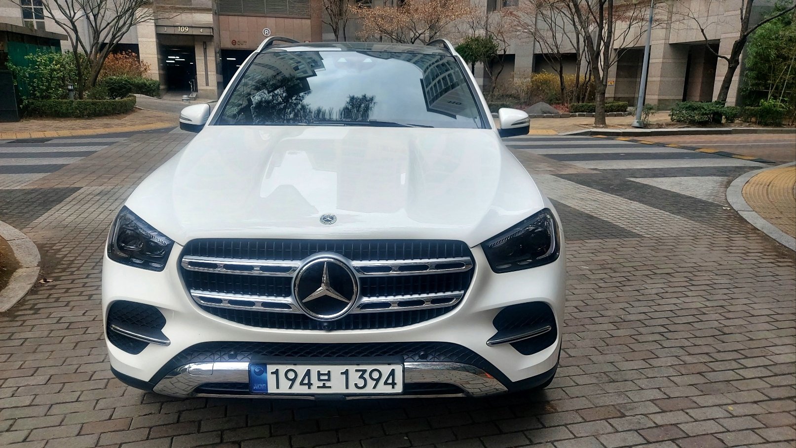 MERCEDES-BENZ GLE - View 1