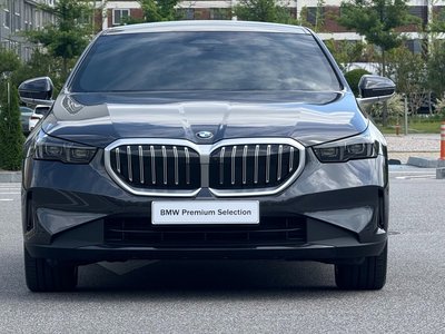 BMW 5 SERIES - 2