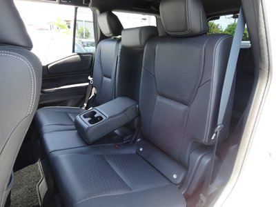 2024 Toyota LAND CRUISER 250 — миниатюра 48