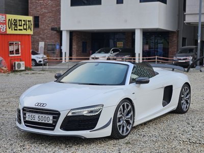 AUDI R8 - 7