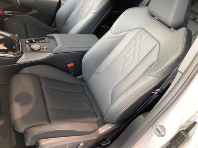 2025 BMW X3 缩略图 22