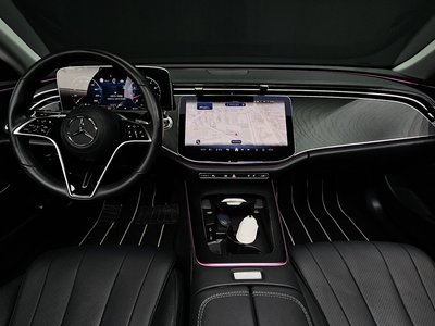 MERCEDES-BENZ E-CLASS - 5