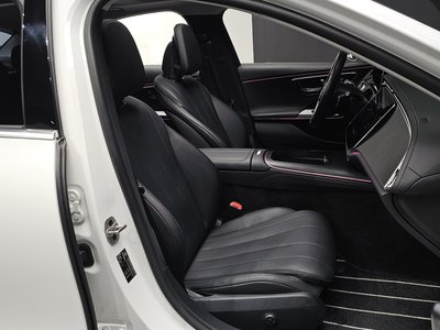 MERCEDES-BENZ E-CLASS - 10