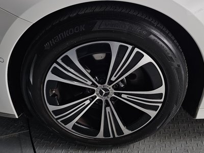 MERCEDES-BENZ E-CLASS - 6