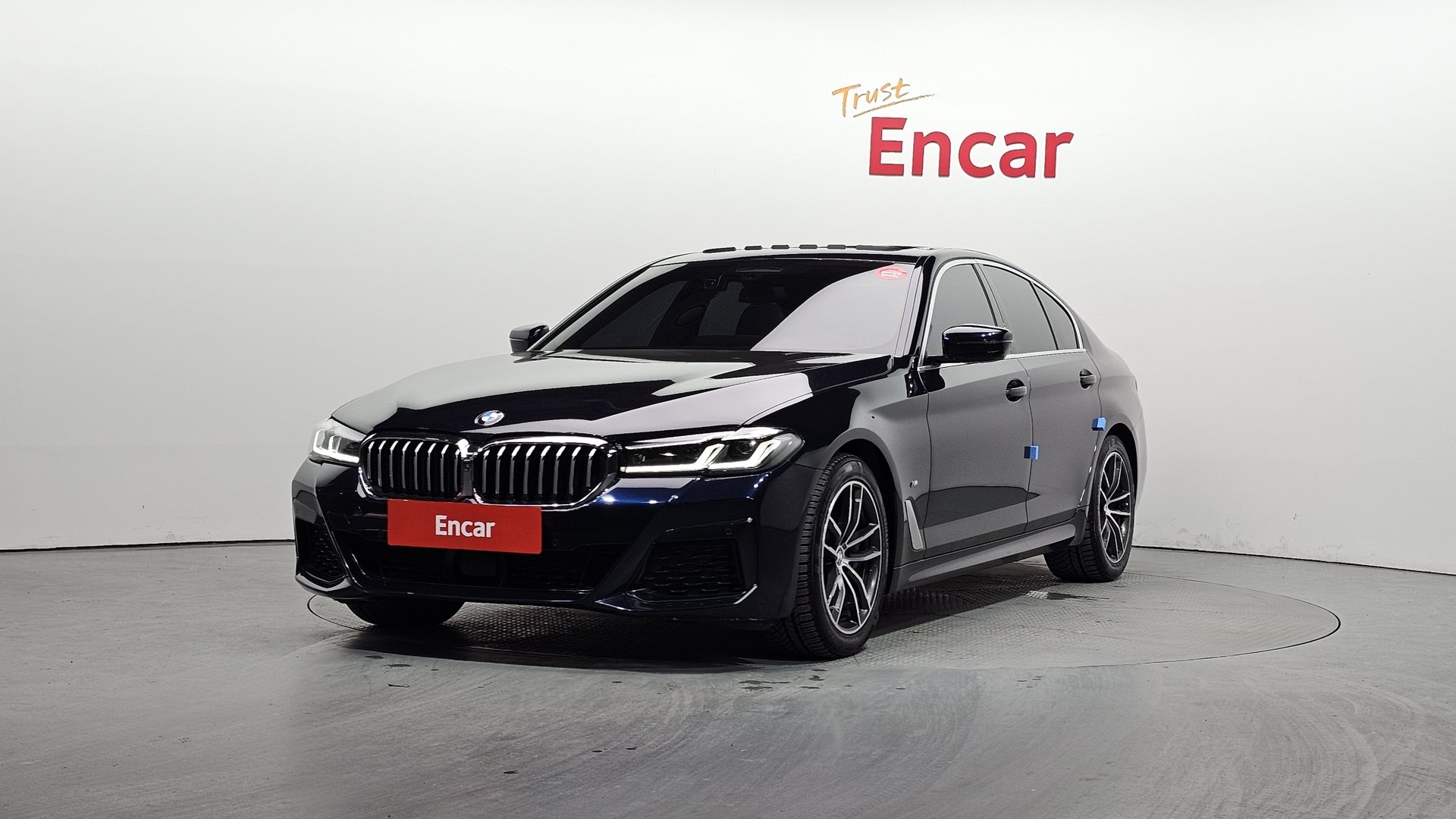 BMW 5 SERIES - View 1