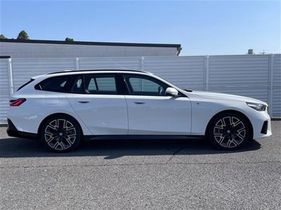 2025 BMW 5 SERIES TOURING — миниатюра 38