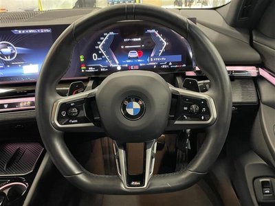 صورة 9 لـ 2025 BMW 5 SERIES TOURING