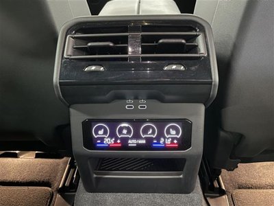 2025 BMW 5 SERIES TOURING — миниатюра 11