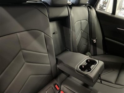 2025 BMW 5 SERIES TOURING — миниатюра 25