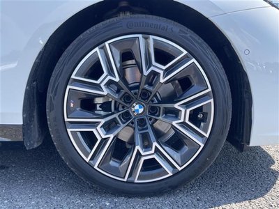 2025 BMW 5 SERIES TOURING — миниатюра 34