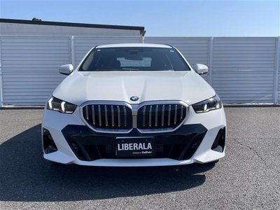 2025 BMW 5 SERIES TOURING — миниатюра 36
