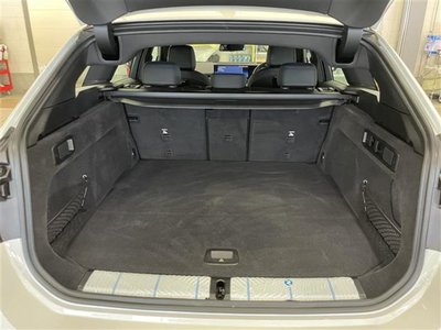 2025 BMW 5 SERIES TOURING — миниатюра 32
