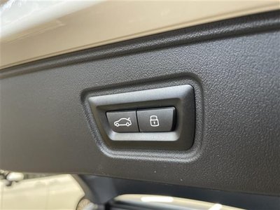 2025 BMW 5 SERIES TOURING — миниатюра 19