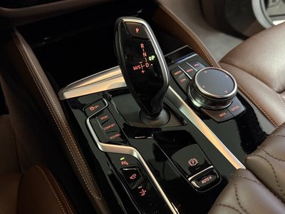 BMW 6 SERIES GT - 9