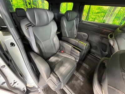 TOYOTA ALPHARD - 9