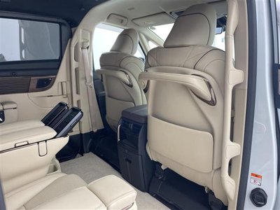 صورة 10 لـ 2024 Toyota ALPHARD