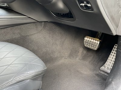 MERCEDES-BENZ E-CLASS - 9