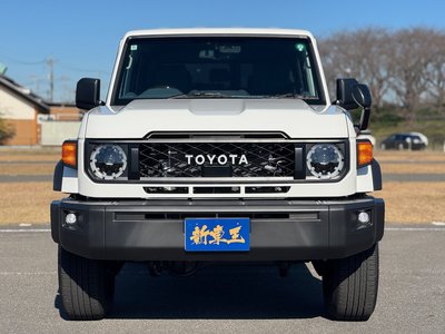 TOYOTA LAND CRUISER 70 - 10