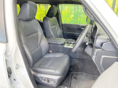 TOYOTA LAND CRUISER 250 - 7