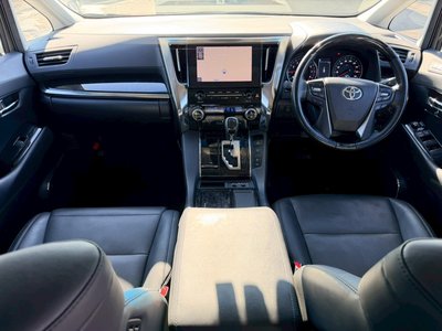 TOYOTA ALPHARD - 9