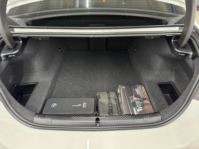 2026 BMW 5 SERIES 缩略图 20