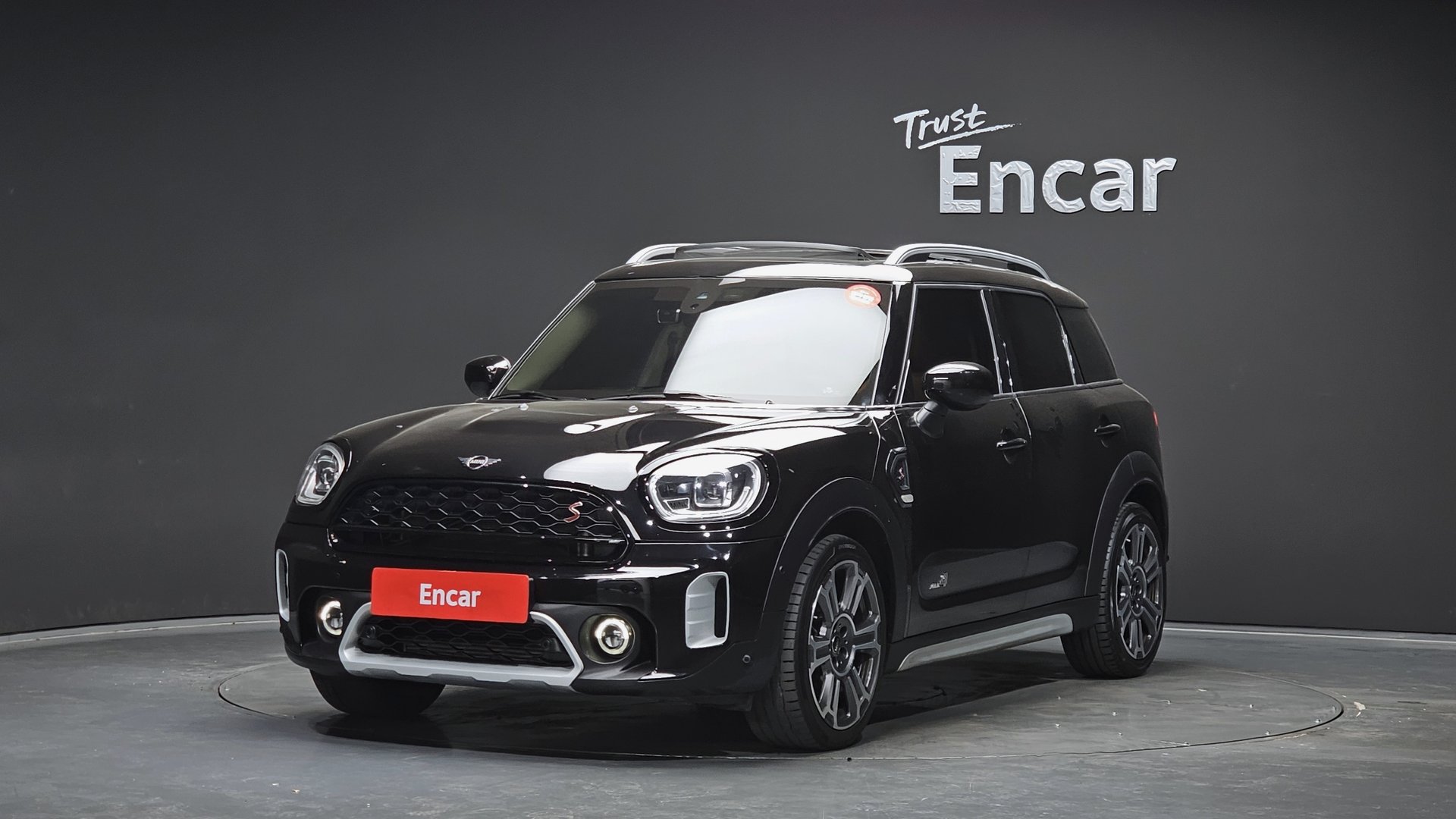 MINI COOPER S COUNTRYMAN - View 1