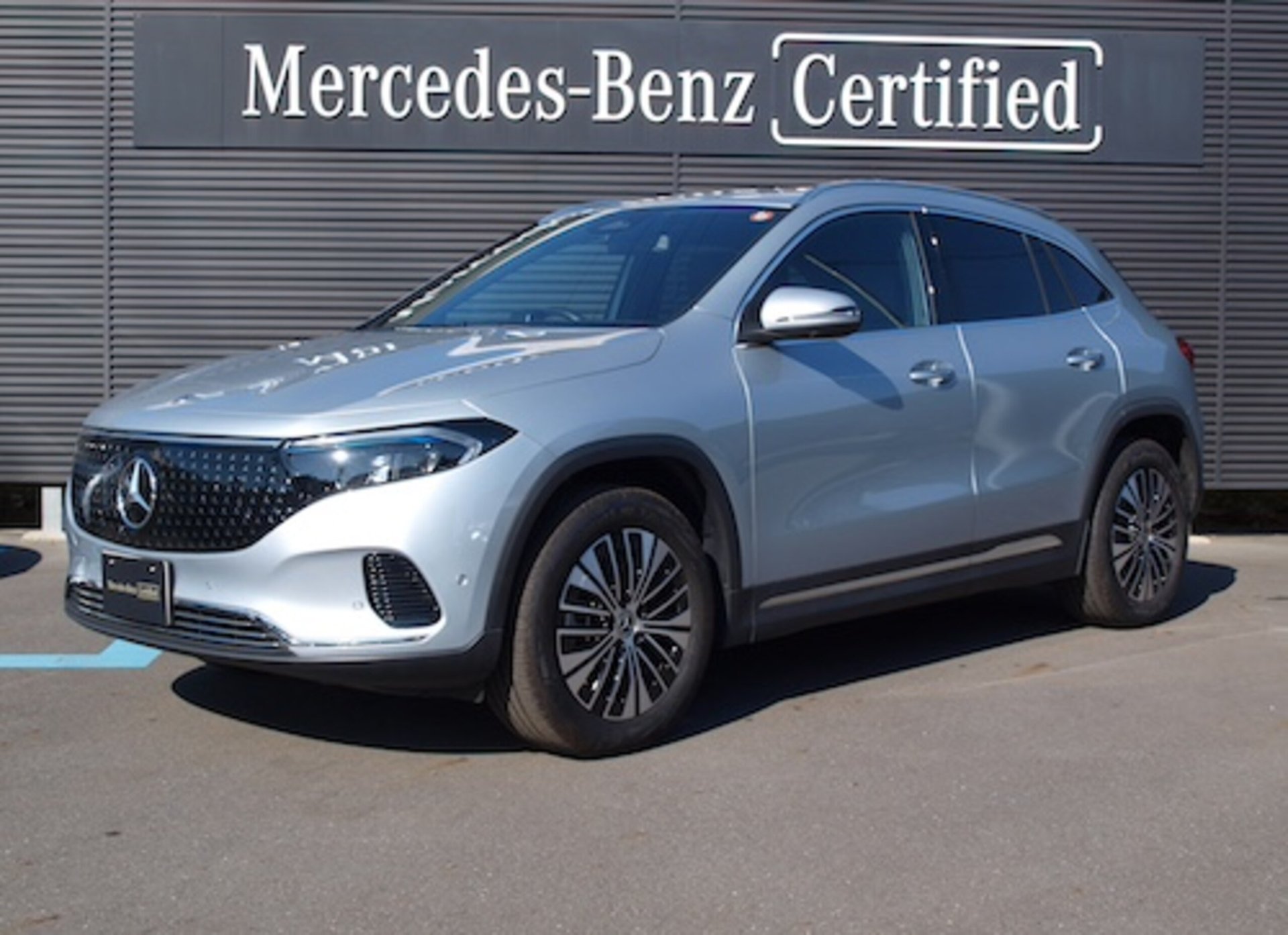 MERCEDES-BENZ EQA - View 1