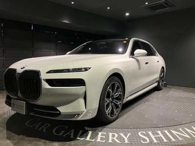 BMW I7 - 9
