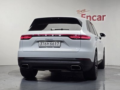 2021 Porsche CAYENNE 照片 3
