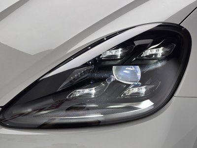 2021 Porsche CAYENNE 照片 9