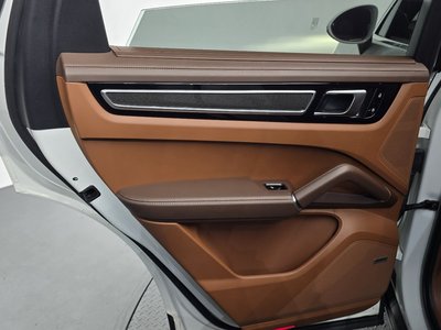 2021 Porsche CAYENNE 缩略图 15