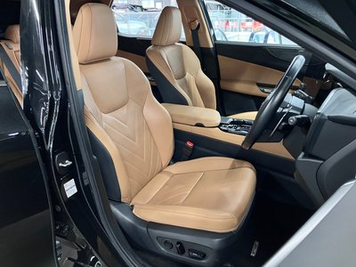 2023 Lexus NX — миниатюра 16