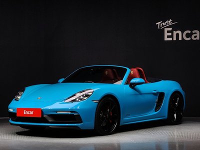 PORSCHE 718 BOXSTER